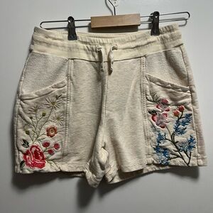 Johnny Was JW Los Angeles Cream Embroidered Terry Shorts Women’s size XS